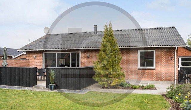 Awesome home in Thyborøn with WiFi