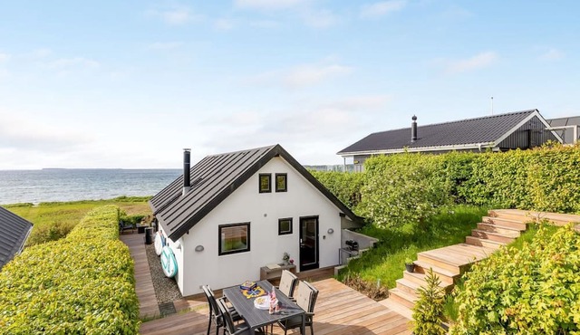 "Femija" - 50m from the sea by Interhome