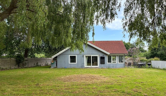 2 bedroom awesome home in Store Fuglede