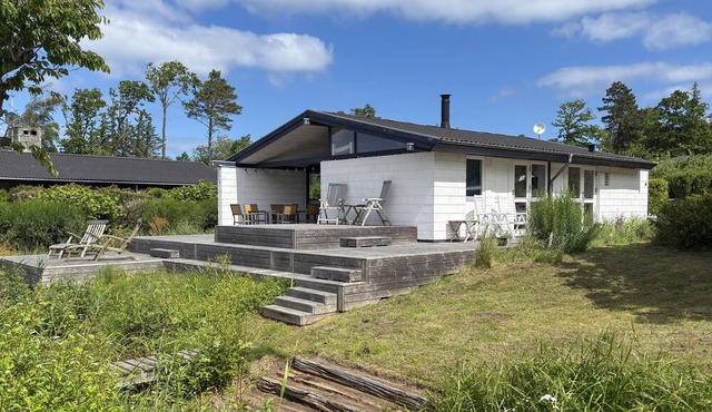 2 bedroom lovely home in Allingåbro