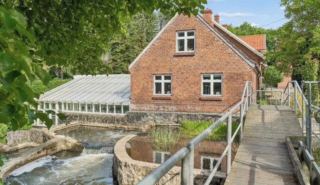 Charming 45 m house in peaceful setting