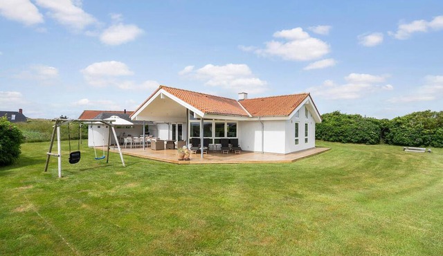Amazing home in Hvide Sande with sauna