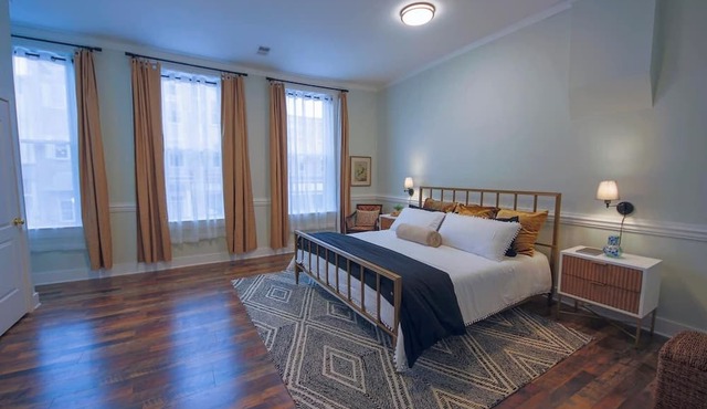 The Perch - NEW/Downtown!