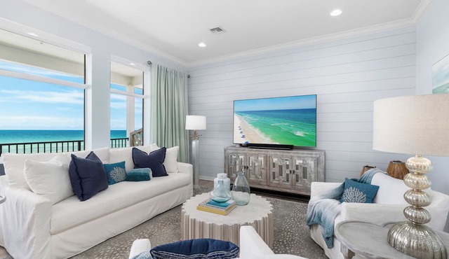 SAND-orini SEA-renity Gorgeous Beachfront Penthouse condo * Pool on 30A!