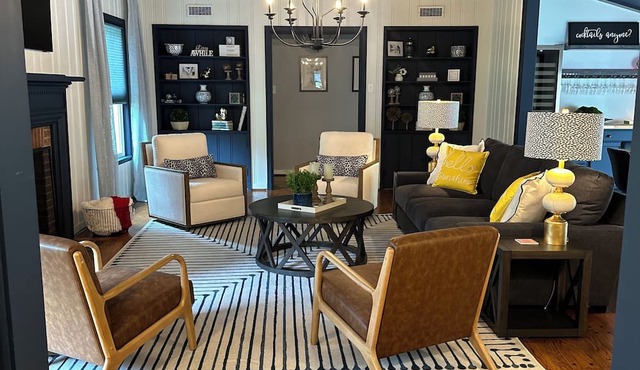 Rare rental opportunity! 2 Bedroom home in Kirkwood blocks from Downtown!