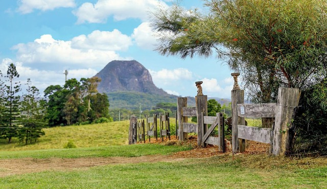 The Lodge at Pinbarren with Mountain Views & Pool