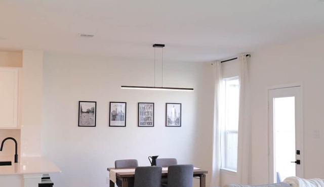 Manor Vacation Rental w/Yard: 15 Miles to Austin!