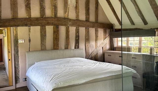 Charming 500-Year-Old Farmhouse - Modern Comforts