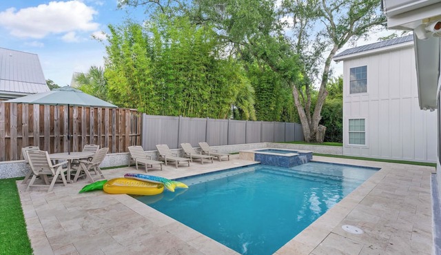 The Blue Door Cottage sleeps 8 and makes for a perfect beach getaway