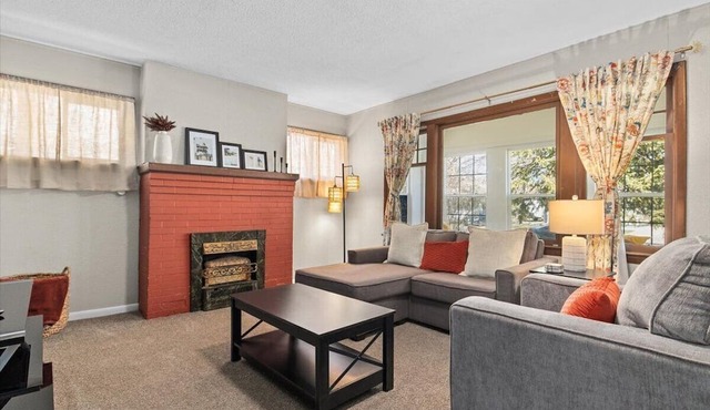 Cozy Downtown Billings - Main Level