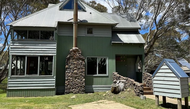 Glacier Chalet alpine getaways