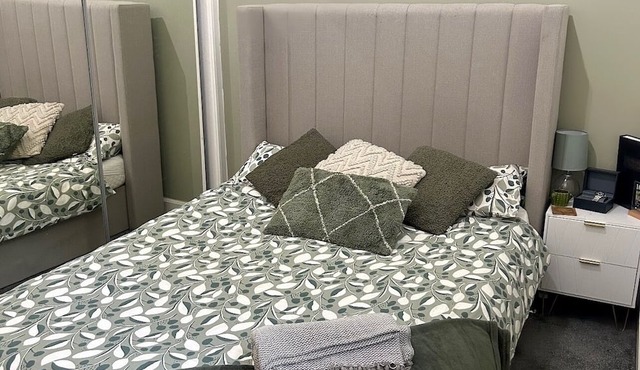 Charming 2-Bedroom Maisonette