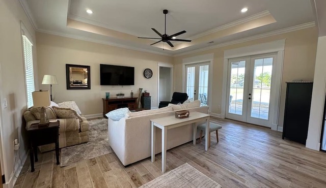 Tranquil 3-bed house in Kingsland. Centrally located for adventures & relaxing,