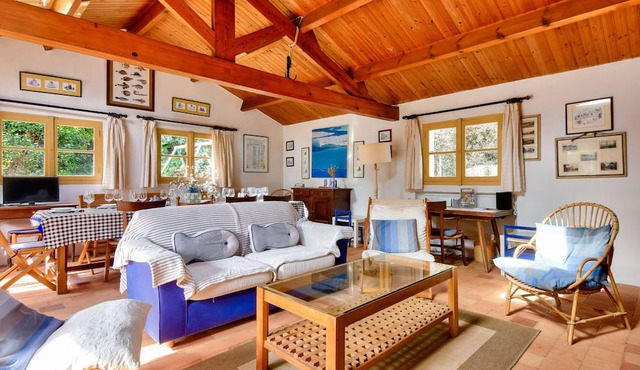 100m from the beach-6 adults/4 children-Garden