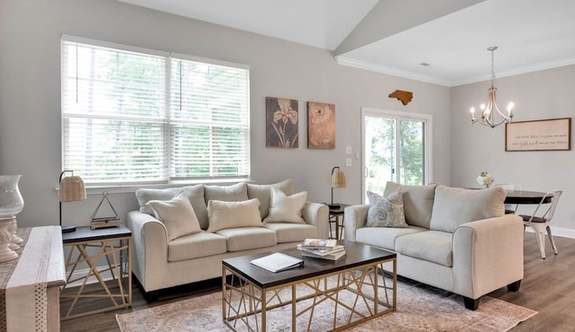 Quiet 3BR Retreat near LKN