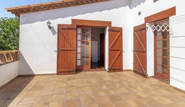 Ca la Goyi: swimming pool, games room, petanque, table soccer, ping-pong. All in one.