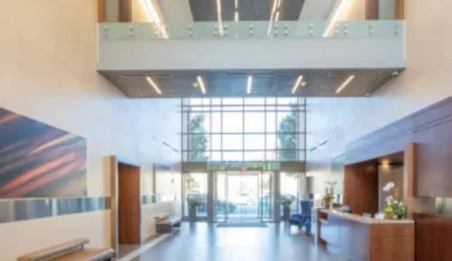 Pentagon City Apartment with tons of amenities, pool, fitness, and free parking!