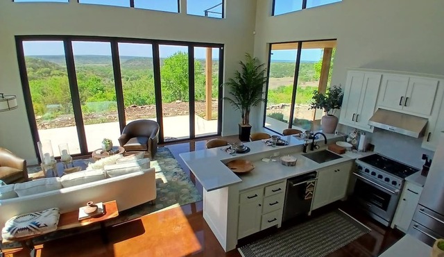 Luxury Ranch House on bluff at Palo Pinto Texas ranch