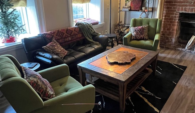 Charming 2BR Bayside Townhome, patio, WiFi, in beautiful Sackets Harbor