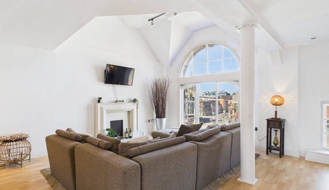 City View | Sleeps 8 | Contractors | Long stays