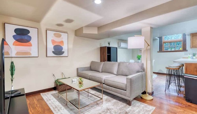 1BR Historic Soul District Remodel