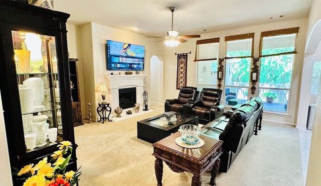 Modern Comfort in the Heart of DFW - 3BR Home in Mansfield
