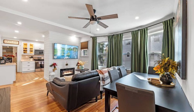 Luxurious 3BR Condo in Suburban Charm & Quick Access to Boston