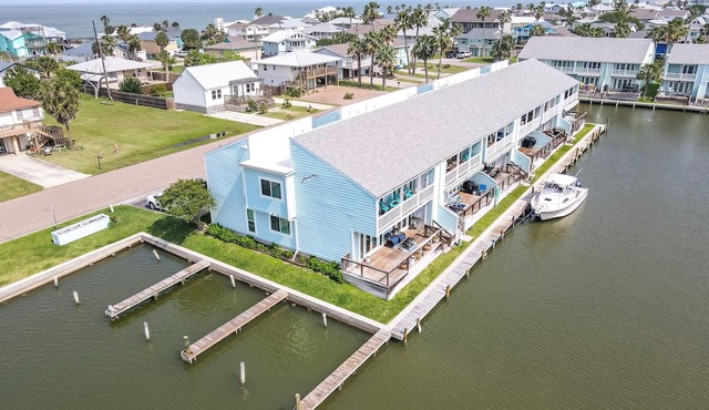 Blue Pearl - 2BR Condo - Pool