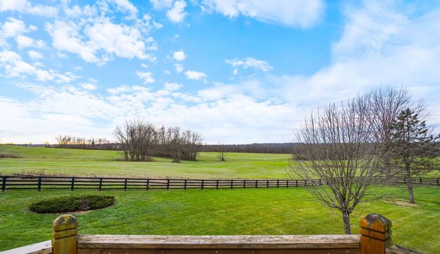 Private Renovated Farmhouse w/Pool & Pond, Sleeps 14+