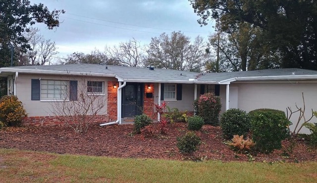 4-bedroom house in fantastic Orlando with AC, WiFi