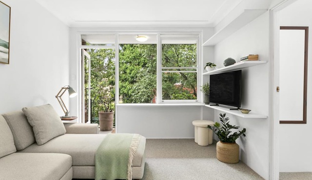 Mosman - BOT04 - Botanic Road - Stylish 1BR Steps from Balmoral Beach Mosman Village