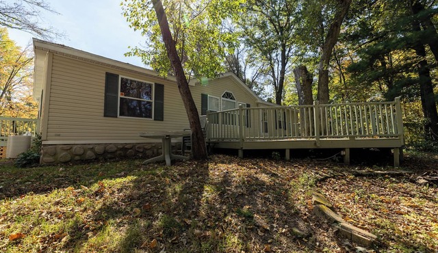 3BR Forest Retreat Near Stream. Quiet, Cozy & Perfect for Nature Lovers