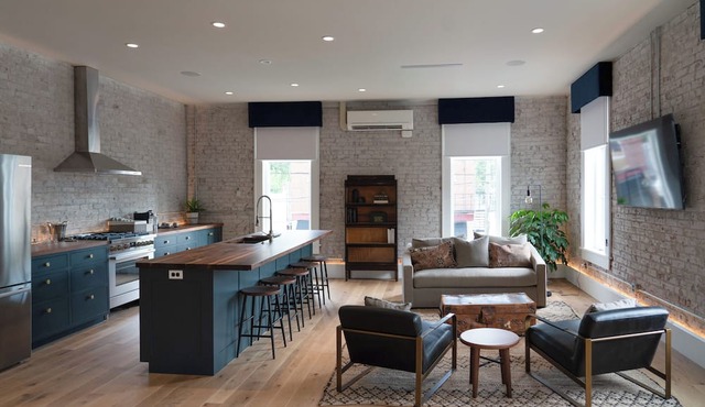 Charming Industrial Chic Studio in Wonderful Johnstown, OH