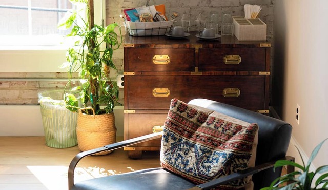 Cozy Industrial Chic Studio in Wonderful Johnstown, OH