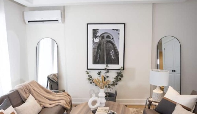 Chic & Spacious 4-BDR Home in Toronto (Unit #5)