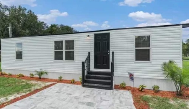 Welcome to Bibi’s Hideaway!