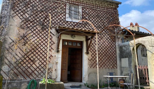 House in the center of Dieulefit, in the Drôme Provençale.