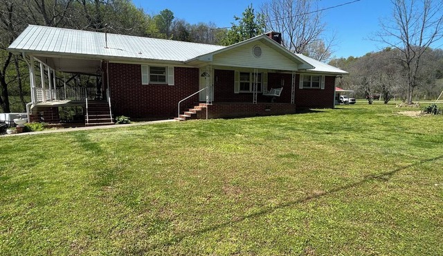 Papaw's Place and Creekside Bungalow are on the same Heritage Farm.