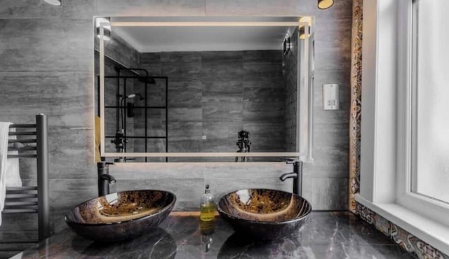 A charming House in wembley