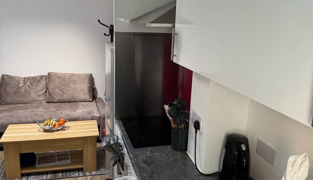 Bromley Bliss Apartment - Central Location