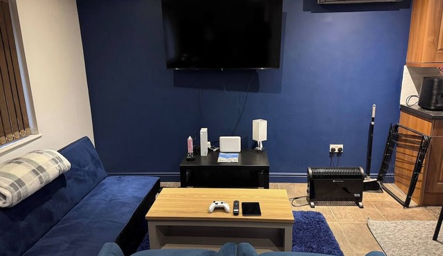 Tranquil Cambridge Getaway