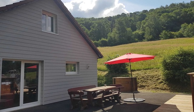 Homerez - Cozy Chalet in Cornimont with Private Pool