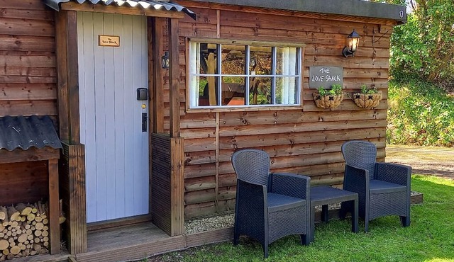 The Love Shack with Old Smokey the Barbeque