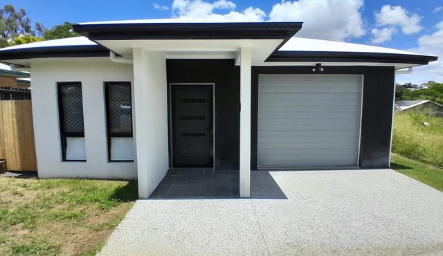 Alawoona Retreat – Home in Redbank Plains Queensland, 3 bedrooms and 3 bathrooms