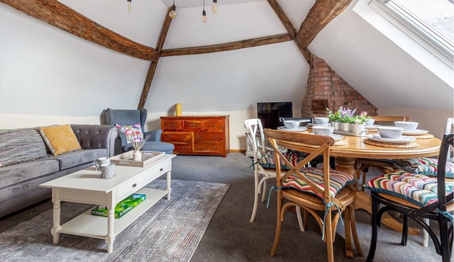 Host & Stay | Merchant House Penthouse