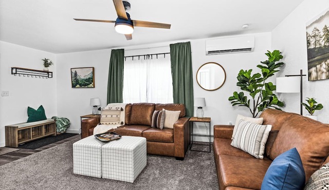 The Sly Fox-Renovated 2 Bdrm/1 Bath Dog-Friendly-Walkable to Brewery/Lake/Food