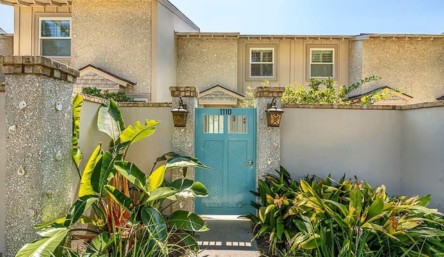 Charming 3-bedrm Oceanfront Townhome, WiFi, AC, Washer/Dryer on St Simons Island