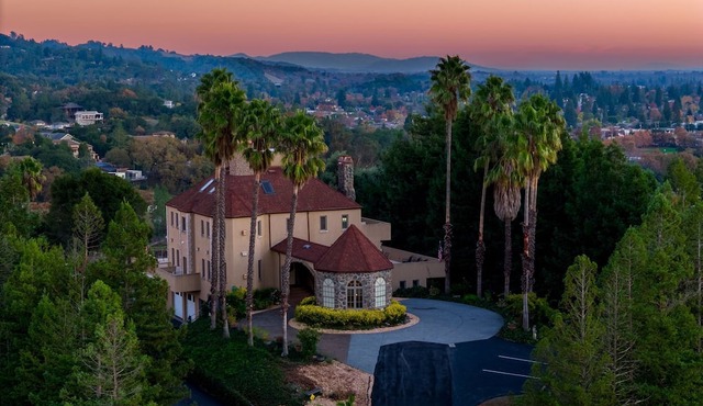 Luxury Hilltop Villa | Pool, Hot Tub & Close to Downtown