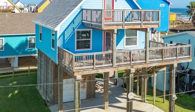 Surfside Beach House | Ocean Views + Pool