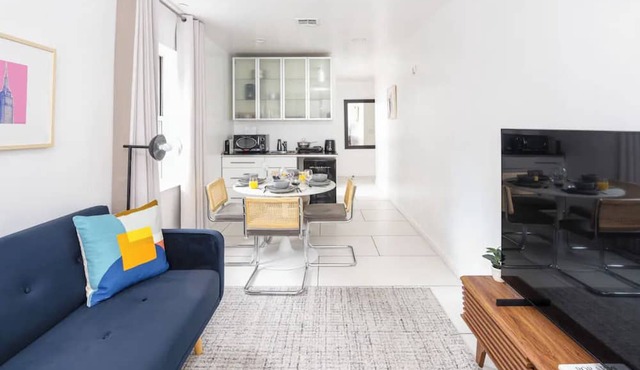 Cozy and Chic Studio Loft in Midtown NYC! #302